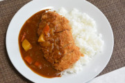 カツカレー VS カツ丼