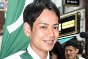 【悲報】平愛梨の弟のイケメン都議会議員、20代のピチピチまんさんとの不倫が発覚www