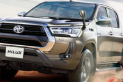 【速報】話題のトヨタの新車「ハイラックス」、タフさを強調したデザインに一新