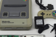 【朗報】日本レトロゲーム協会、スーパーファミコンを100世帯に支給 「自宅待機中の子供たちに当時のゲームを楽しんで欲しい」