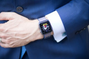 スーツ着る社会人の時計ってどんなのつければいいの？Apple Watchつけてたら先輩にやんわりと止めろと言われた