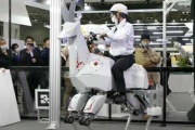 韓国人「日本人が開発した四足歩行ロボット凄すぎる！」川崎重工業、四足歩行ロボットを公開‥（ﾌﾞﾙﾌﾞﾙ）　韓国の反応