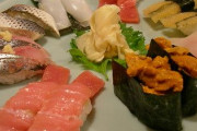 回らないお寿司で見栄張ったワイ「予算5万円くらいでおすすめで」