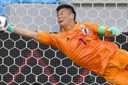 【悲報】日本のサッカー少年がGKをやりたがらない理由…