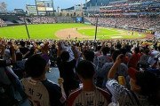 劣等生だった韓国プロ野球　観客動員数が史上初の1200万人突破WWWWWW