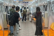 【殺傷事件】ツイッター「小田急線の電車内で包丁持った人が暴れてる」　鉄オタ「！？」ｼｭﾎﾟﾎﾟﾎﾟﾎﾟ