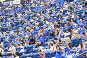 日本「野球場に客を入れてコロナ対策実験する」外国人「マジかよ(笑)」