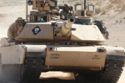 米国、9月にウクライナへのエイブラムス戦車の納入を開始へ…第1陣は6〜8両！