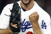 ドジャース、カーショーと再契約合意　通算210勝左腕、大谷らの同僚に