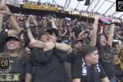 【動画】アメリカのMLS CUP決勝戦、試合展開とスタジアムの雰囲気が熱すぎた