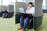 これでグダグダ仕事をしたい　コクヨ、無段階リクライニングを備えたソロワークブースを2020年発売
