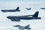 米国「レッドライン越えるな」、B-52戦略爆撃機が朝鮮半島に展開し北朝鮮に警告！
