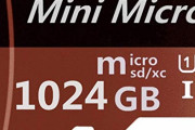 SDメモリーカードが20周年。なんと容量は約12万5千倍に