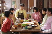 【悲報】日本のCM、なぜか「男性が料理して、女性は見てるだけ」という描写ばかりになる