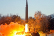 北朝鮮「極超音速ミサイル」また試射、700キロ先の標的に命中…新型の可能性！