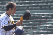 阪神・青柳、野間に死球 → 帽子を取って謝罪