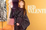 ｢INSPIRED BY REDValentino 第3弾を夏菜子ちゃんがやるのね」｢全世界の人にあの夏菜子ちゃんの美しさが」｢言葉じゃ表せない領域に」