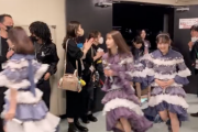 【紅白 BEHIND】先輩メンバーの落ち着きぶり・・・紅白のステージ終了直後の舞台から捌ける乃木坂メンバーの様子が公開に！！！