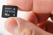 【落とし穴】PS Vitaのメモリーカードが高すぎてVita本体の価格を超えている問題