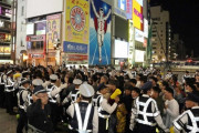 阪神38年ぶり日本一ファンが次々と道頓堀川へダイブ大阪府警1300人の“鉄壁”も… #野球
