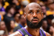 【NBA】レブロン・ジェームズがLAL退団へ、来季の現役続行と他チームでプレーする意思を伝える
