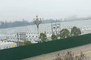 【動画】中国、コロナ隔離キャンプの規模がヤバい！一面隔離ハウスがびっしり！