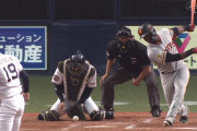 巨人・モタ、8打席連続三振で途中交代　外スラに弱すぎる…