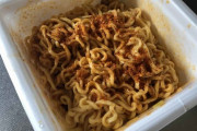 カップ焼きそばという本物を越えてしまった食べ物