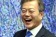 韓国人「文在寅は最高だ！支持率が爆上げ！」文大統領個人の支持率57.4%、任期最後まで支持が41.1%　韓国の反応