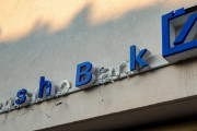 【速報】ドイツ銀行株価-18%大暴落　デフォルトか