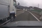 【長野】2回目はわざとかな。高速道路で幅寄せしてくるトラックが怖いドラレコ。