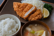 【議論】国民食の格付け、いよいよ決まる！
