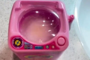 ダイソーで売ってる洗濯機が意外と使えると話題に！結構しっかり作ってるなこれ・・・