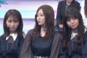 【乃木坂46】こういう仕草をまいやんから始めるというね…