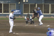 【DeNA対中日練習試合】DeNA・京田、悪送球…