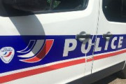 【速報】いじめ加害者を授業中に逮捕、手錠をかけ連行　フランス