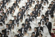 韓国の合同結婚式で全員がマスクをしてないんだけどさぁ（海外の反応）