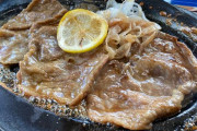 【悲報】ド貧民のステーキがヤバすぎるｗｗｗｗｗ