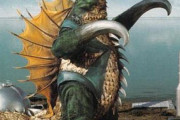 【ゴジラ】ガイガンってキングギドラの系統怪獣だと思ってたよ