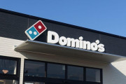 ドミノ・ピザ、消費税以外に6%のサービス料徴収を開始