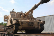 米陸軍第1騎兵師団のM109 155mm自走榴弾砲部隊を鉄道輸送！