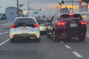 【GIF大量】日本の路上でガチンコカーチェイスバトルが始まってしまうｗｗｗｗｗｗｗｗｗ