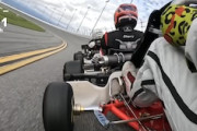 【動画】オーバルコースで行われる100ccのカートレースが熱い。