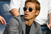 本田圭佑　「日本のレジェンド」内田篤人氏との久々の再会ショットに「嬉しすぎる」「最高のお二人」の声