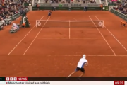 【動画】BBCが「マンUはゴミ」テロップを誤って出してしまう