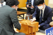 【将棋】藤井七冠　年内八冠に前進　“絶体絶命”から１分将棋で大逆転「最後の最後で勝ちに」　次戦は羽生善治九段と対決へ