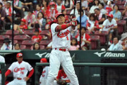 2012前田智徳(41).327(49-16) 19打点 出塁率.375 OPS.783