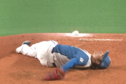 【速報】伊藤大海、またマウンドで寝っ転がる