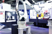 そのロボットは日本製　～　【日経】超少子化の韓国、ロボ経済拡大　製造業の活用は世界首位