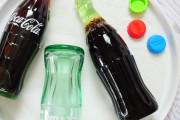 海外「ゼラチンで型を取る」まるごとコカコーラボトルグミの発想がすごい！